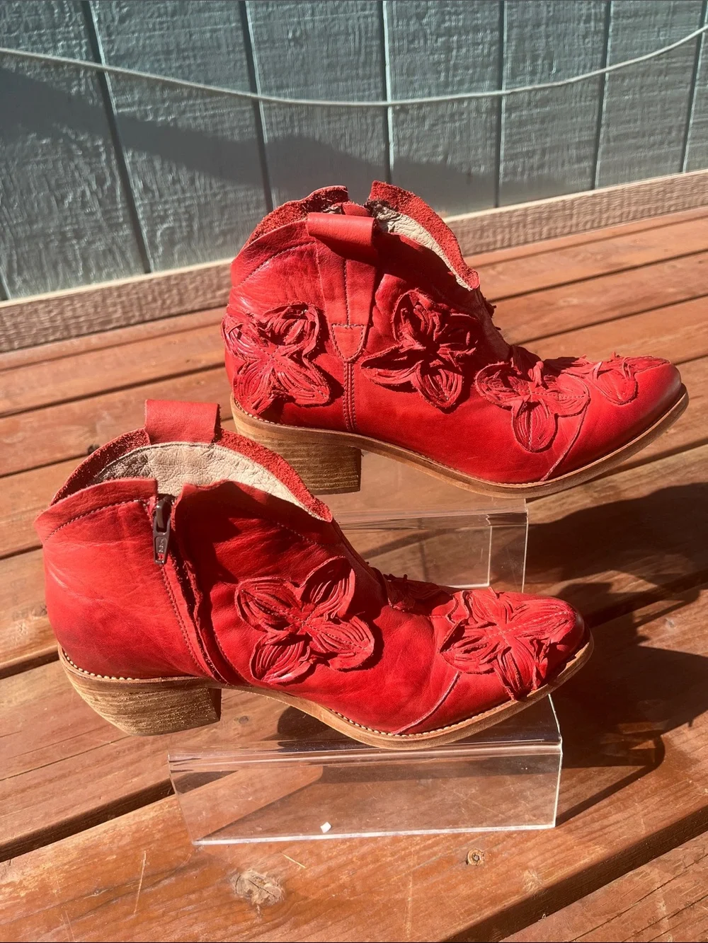 Dkode stylish red